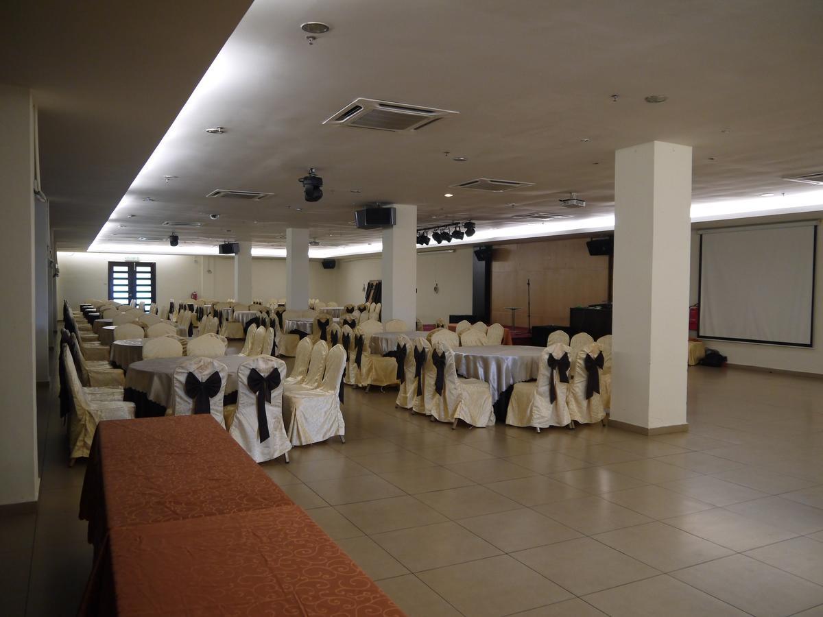 Grand Court Hotel Teluk Intan Exterior foto